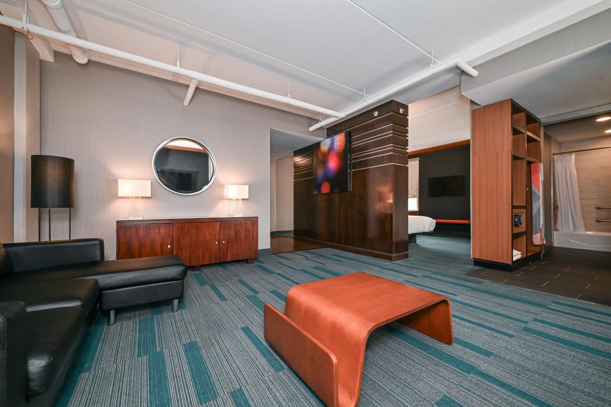 Aloft Charlotte City Center Exterior photo